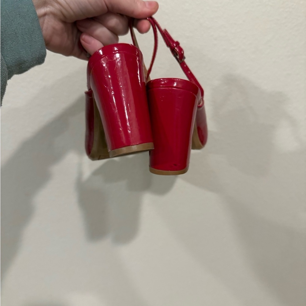 Calvin Klein Glossy Red Heels 7.5 - Picture 4 of 6